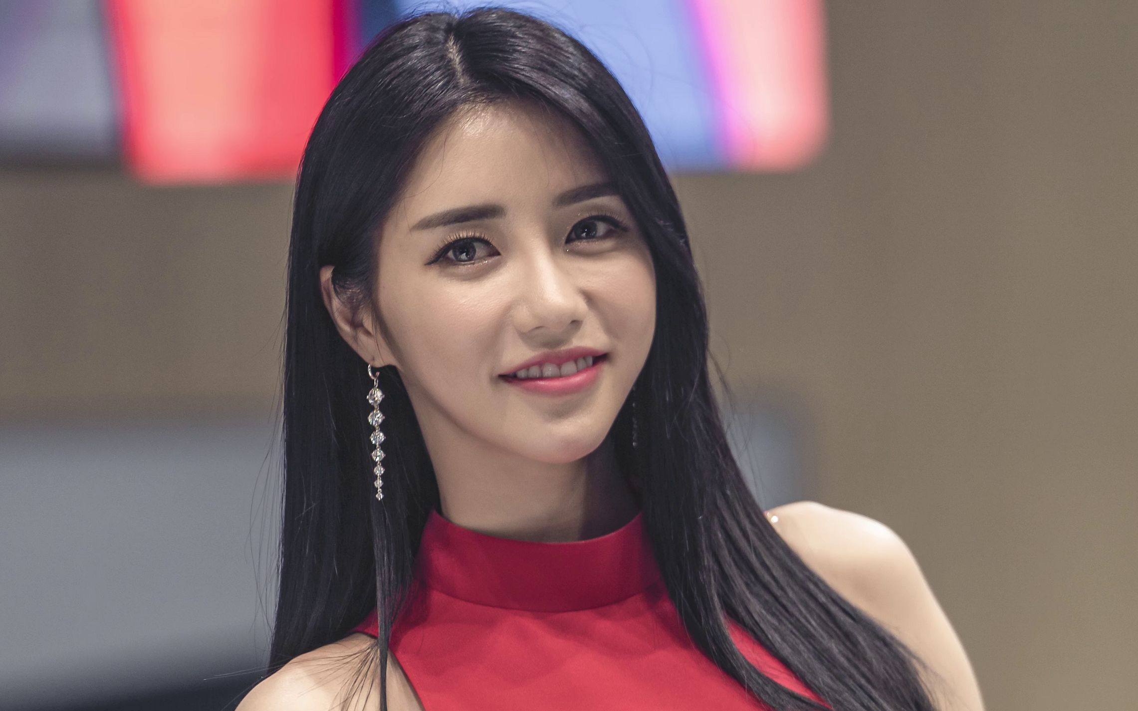 【4k无声 韩国模特】赛车模特林率雅首尔汽车展视频剪辑