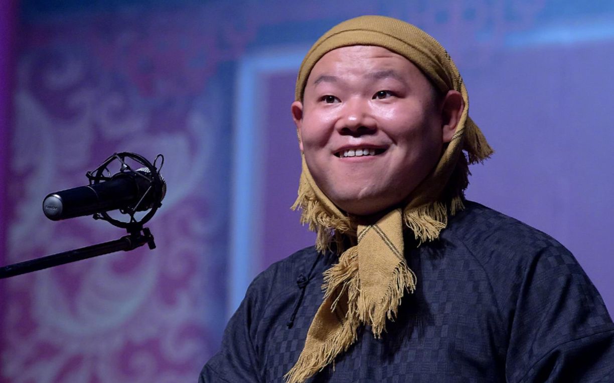 不愧是说相声中唱歌最好听的岳云鹏演唱最亲的人太好听了