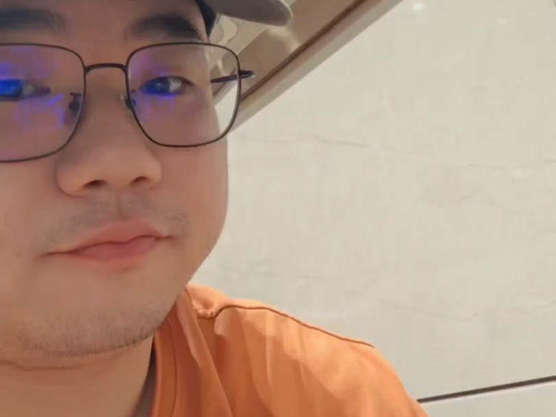 方中山,胡辣汤.香脆炸物与鲜美汤底,双重享受!