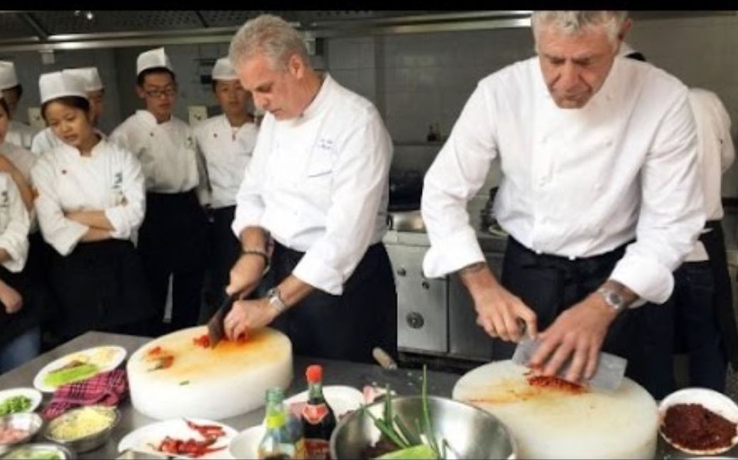 [图]当国外大厨遇到川菜-安东尼波登来到中国学习川菜 Bourdain and Ripert get schooled in Sichuan cuisine