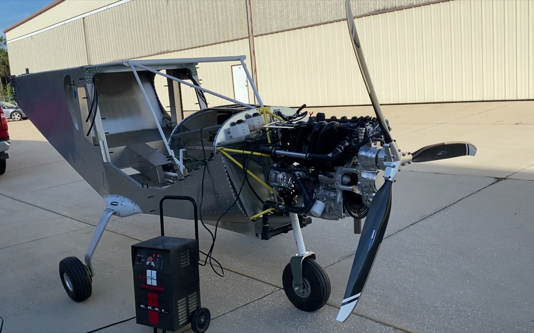 老爷子自制飞穿越祖国,6500公里,使用的是本田地球梦1.