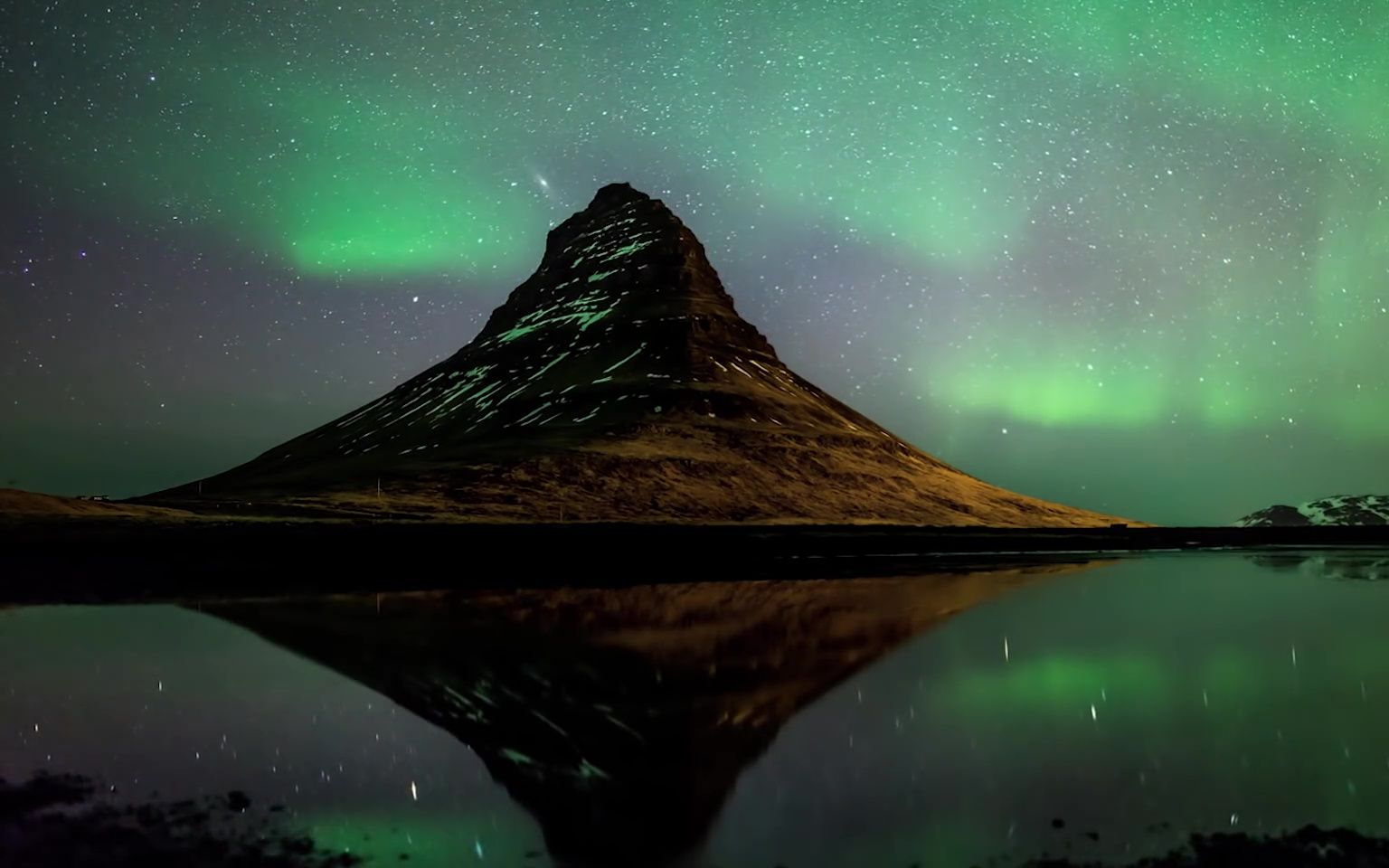 精美短片丨风景令人惊叹的冰岛,像是骑在画中一般