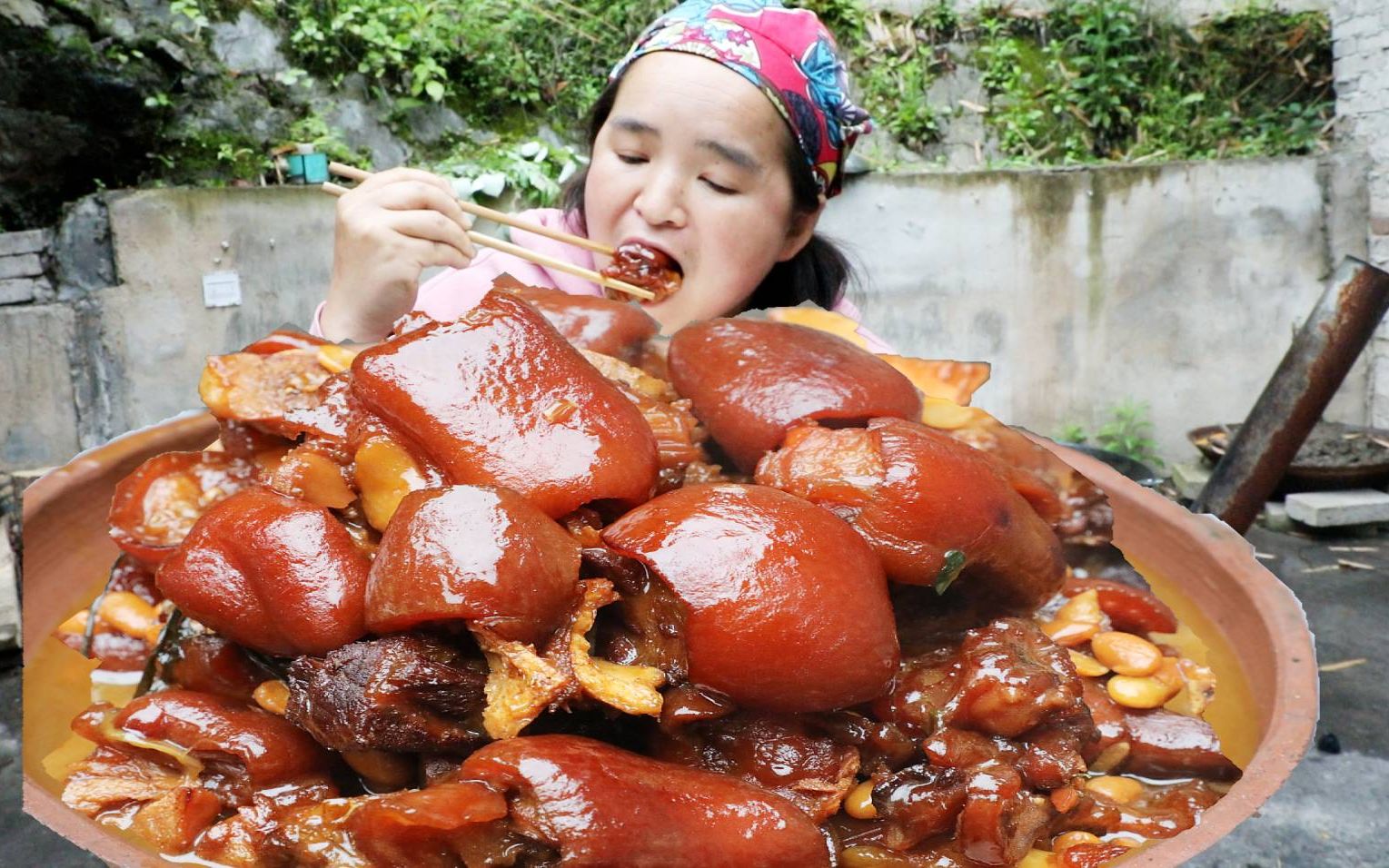 教你丰胸好办法,猪蹄焖黄豆,软烂入味营养好,吃完有效果哔哩哔哩bilibili