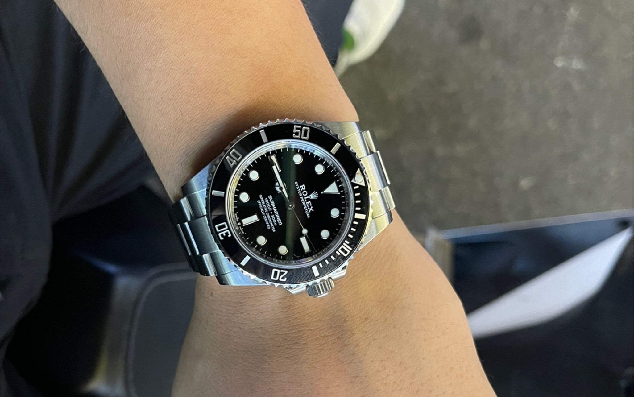 开箱劳力士无历黑水鬼124060_哔哩哔哩_bilibili