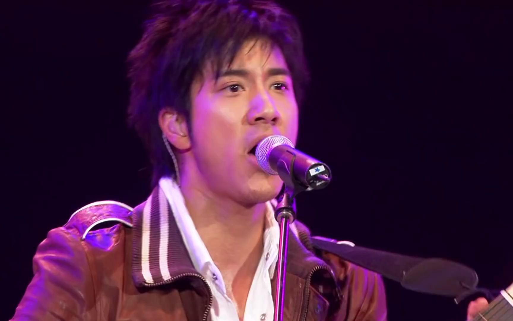 王力宏 - 盖世英雄演唱会 - follow me   w-h-y(1080p)