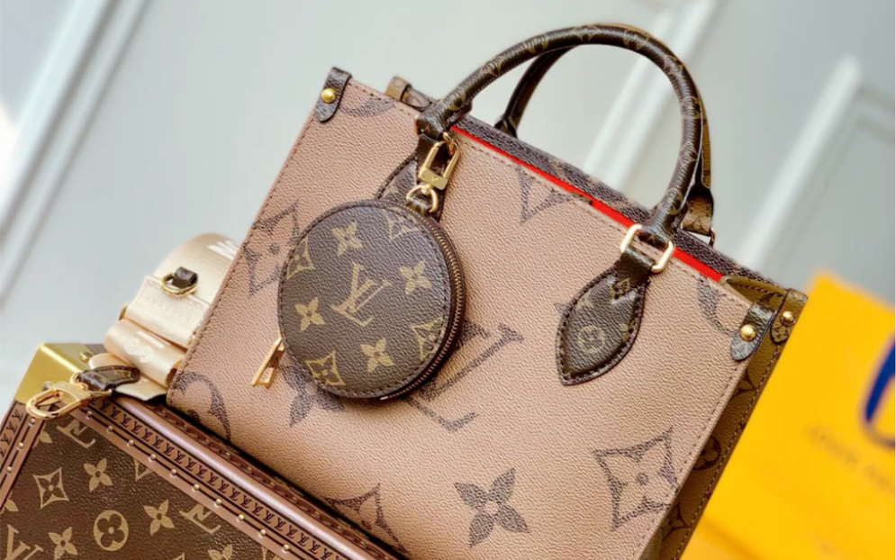 说一下高仿lv路易威登m46373新款本款 onthego 小号手袋拼合 monogram