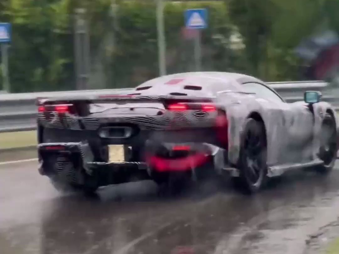 跟拍下一代法拉利马王 【拉法laferrari继任者车型】哔哩哔哩bilibili