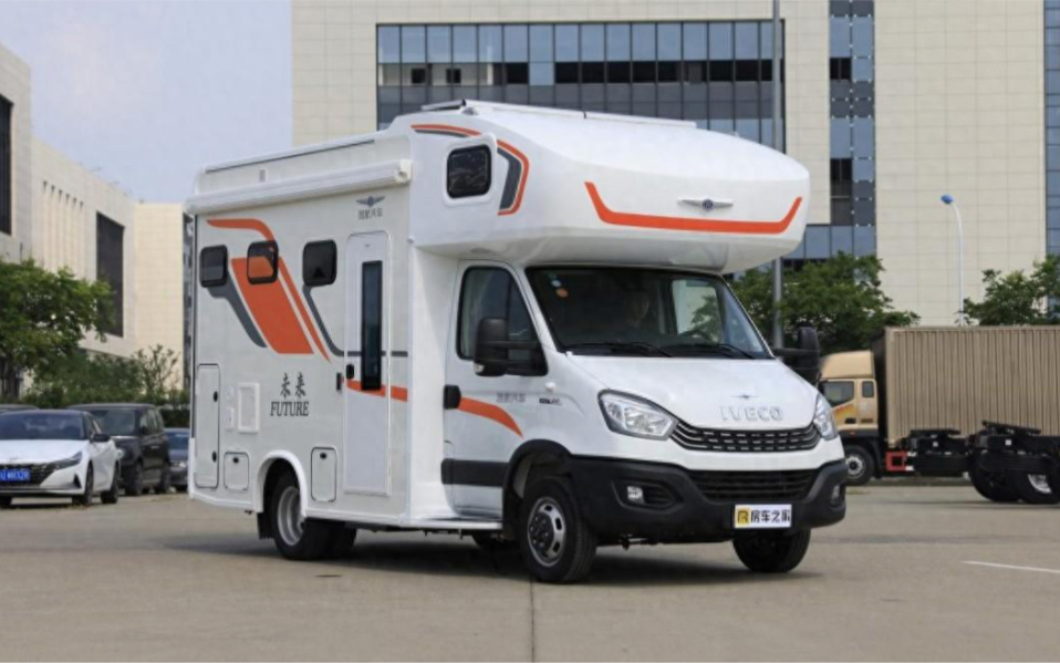 依维柯欧胜双拓展房车