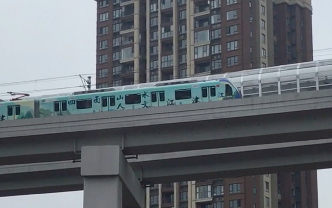 江跳线jt001元老车在金鳌山折返线上运行