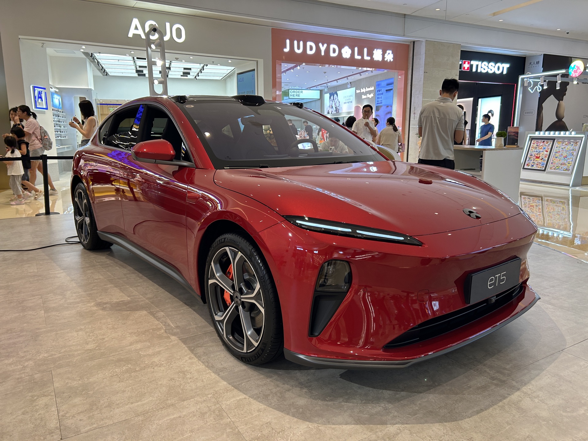 后悔es6买早了!蔚来et5火星红真的很好看!