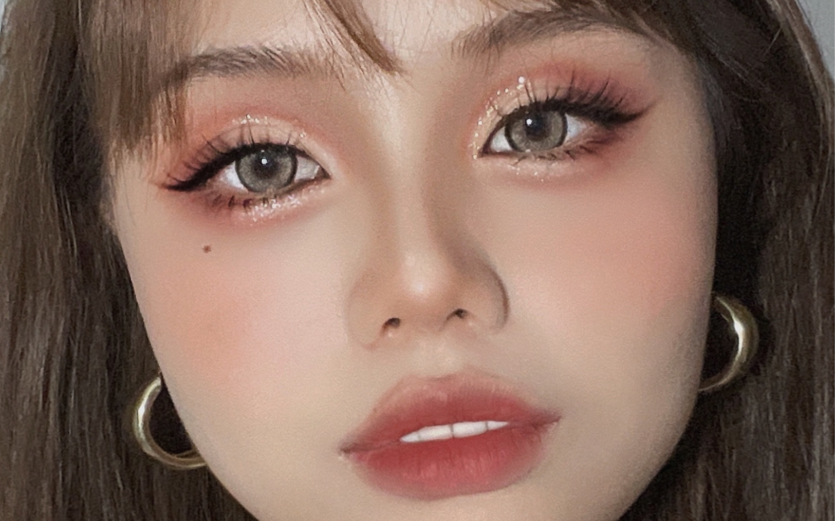 内双肿泡眼一定要试试的欧美截断式眼妆