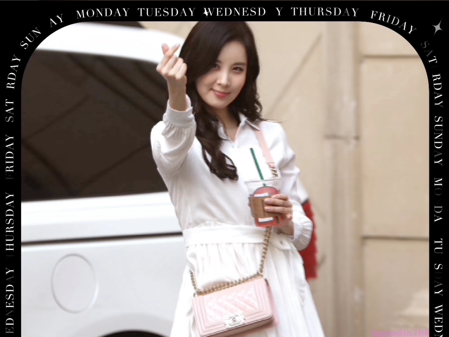 你浑身上下,我都想承包your smile is very charming.