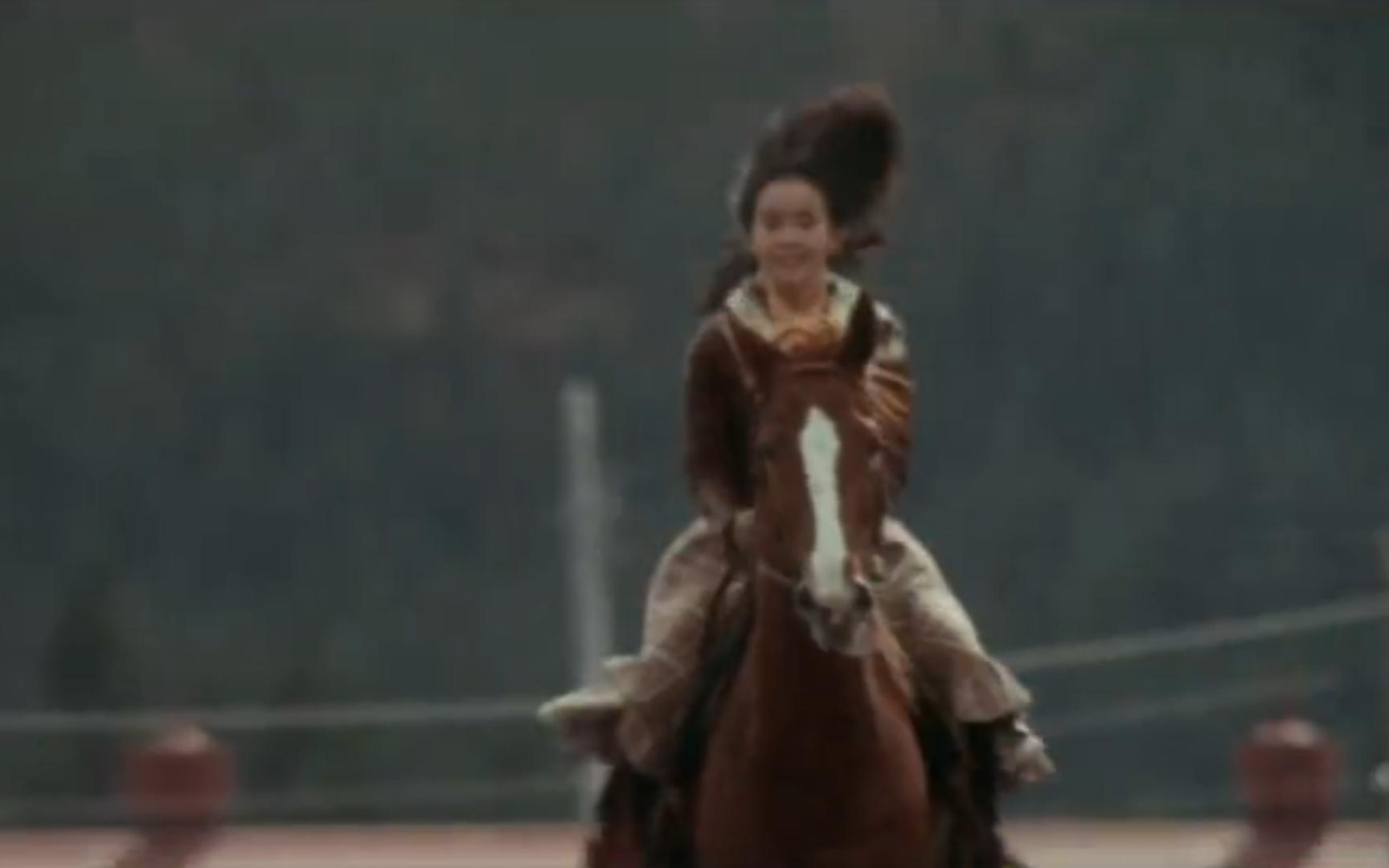 【动物·马】中野良子骑马《追捕》