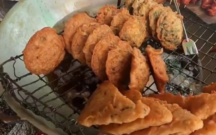 吃遍中国第3615天广西来宾:来宾油炸馍!