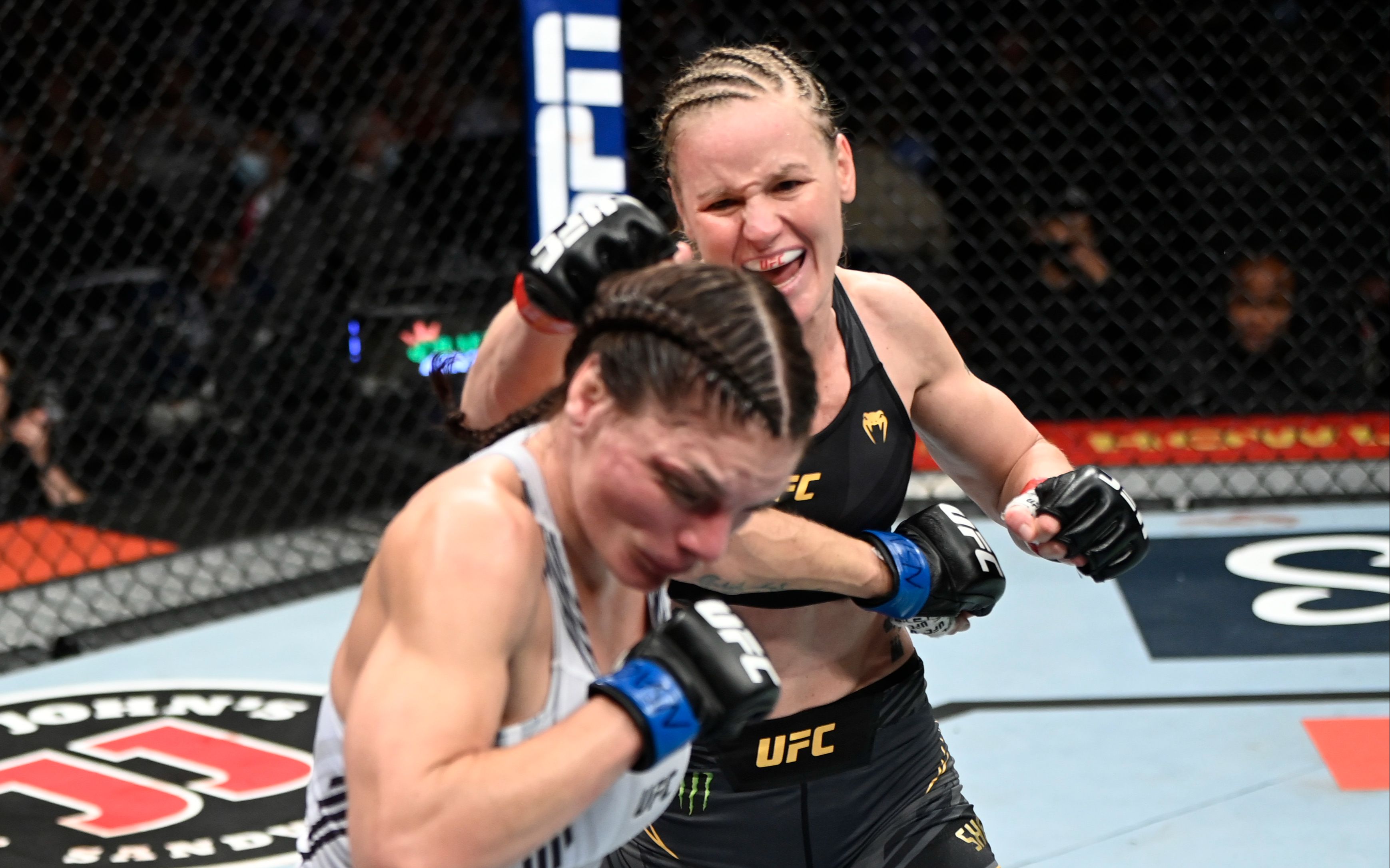 【ufc冠军战】稳操胜券!瓦伦蒂娜-舍甫琴科 vs 劳伦-墨菲