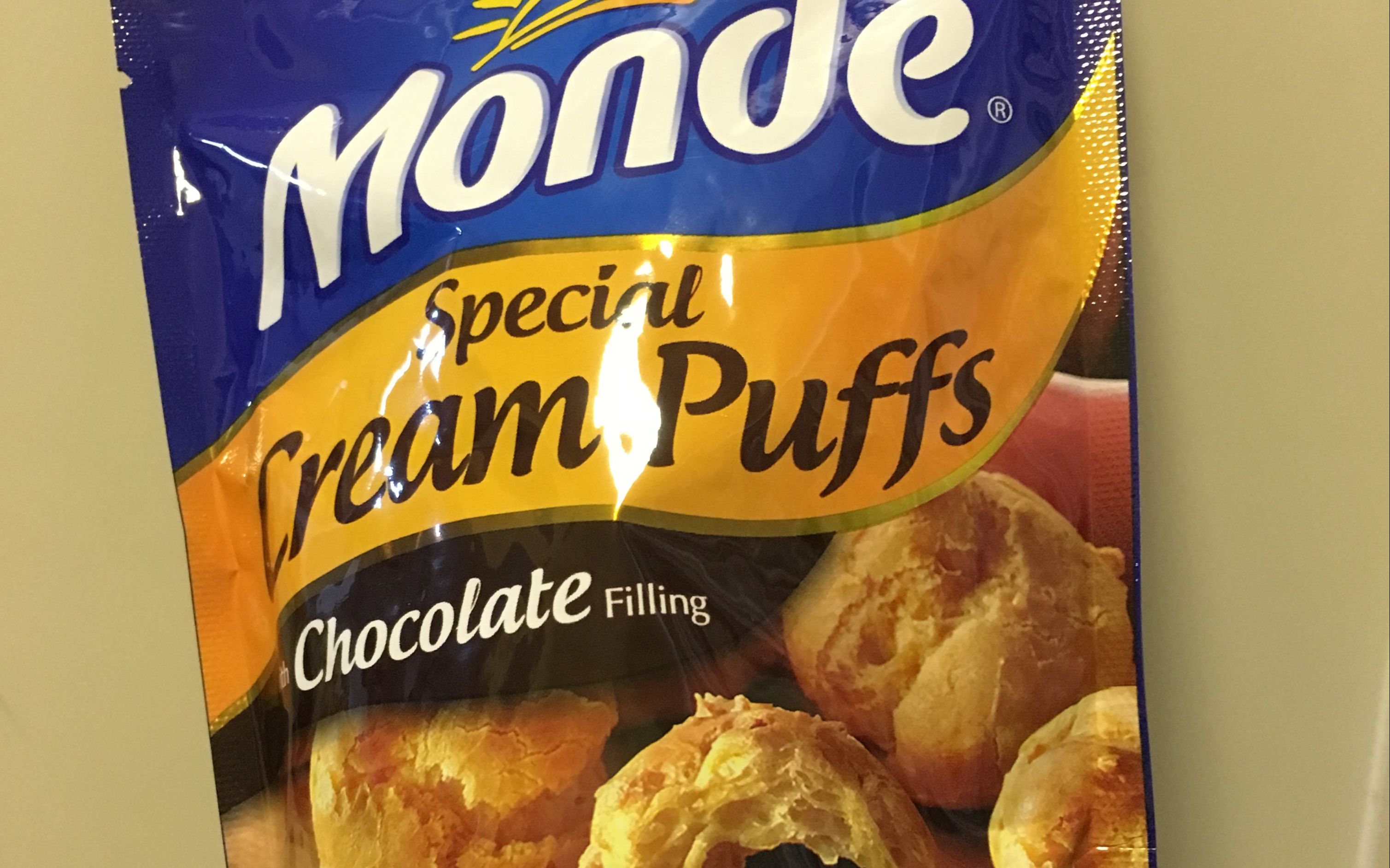 【团子的吃喝记录】菲律宾零食:monde榛子奶油泡芙(更多图片评论在