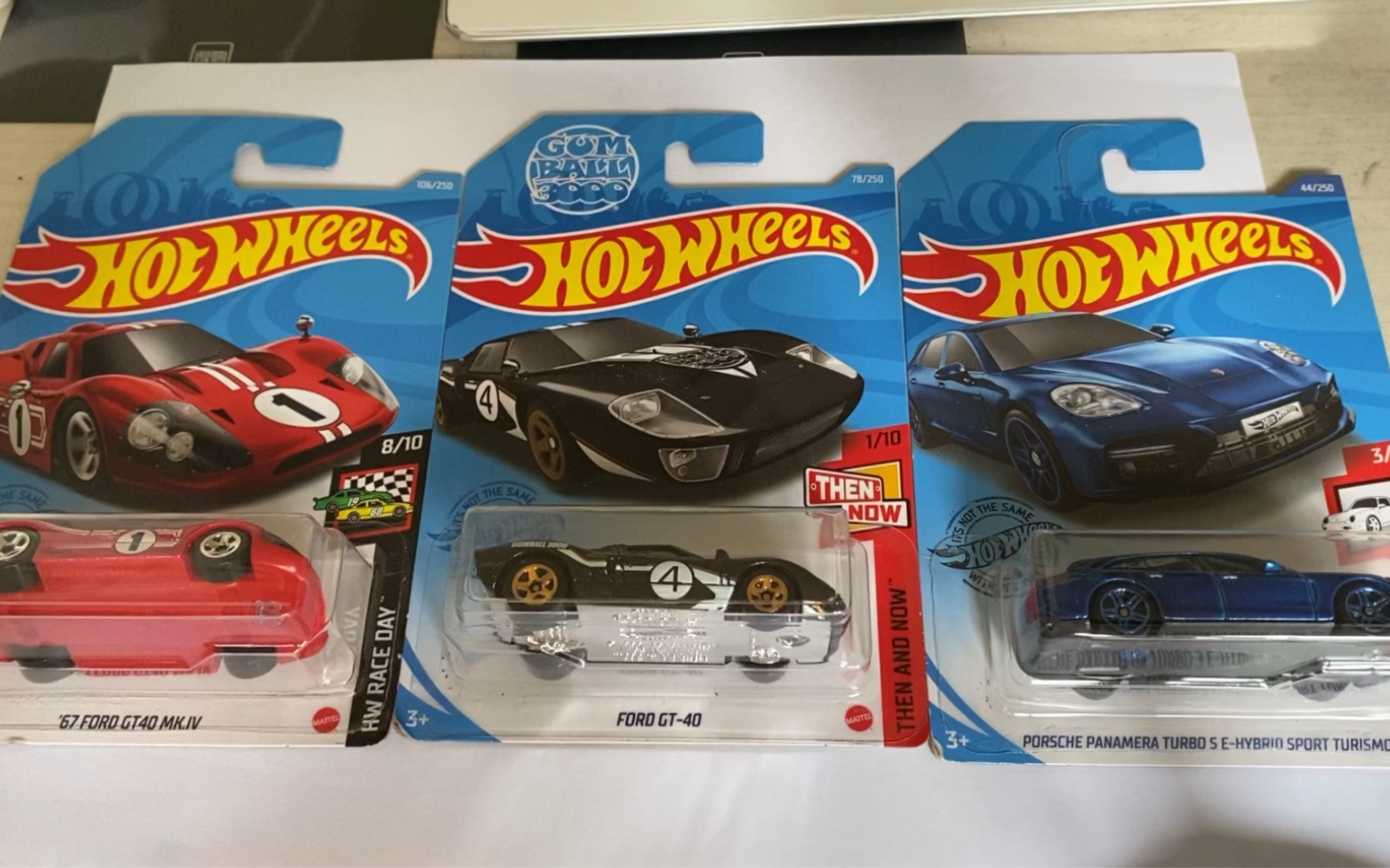 风火轮开箱 福特gt40 保时捷帕拉梅拉