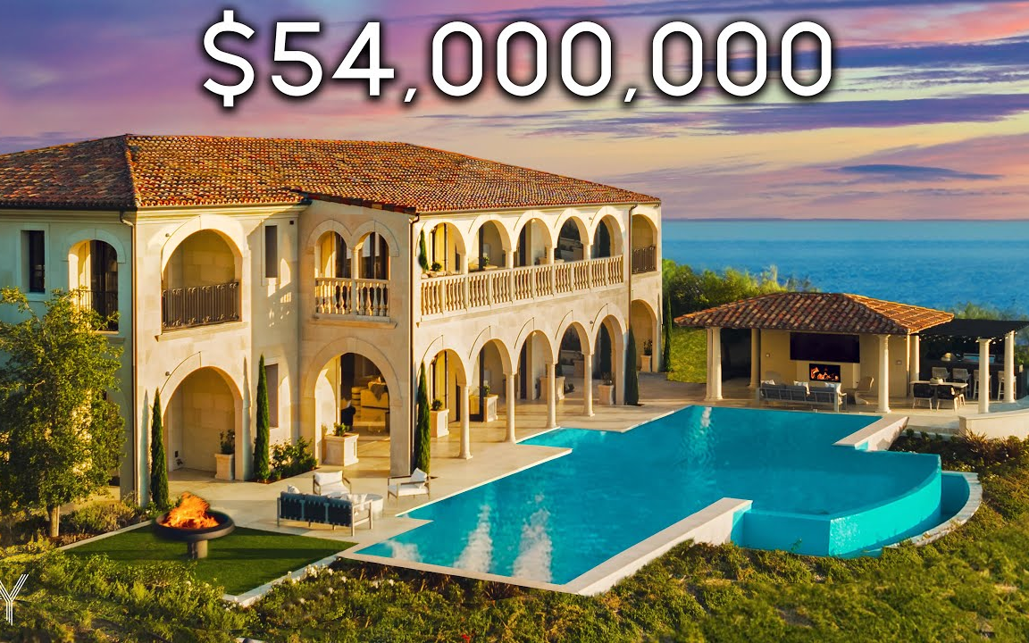 参观价值 54,000,000 美元的意大利豪宅,并设有隐藏的地下车库