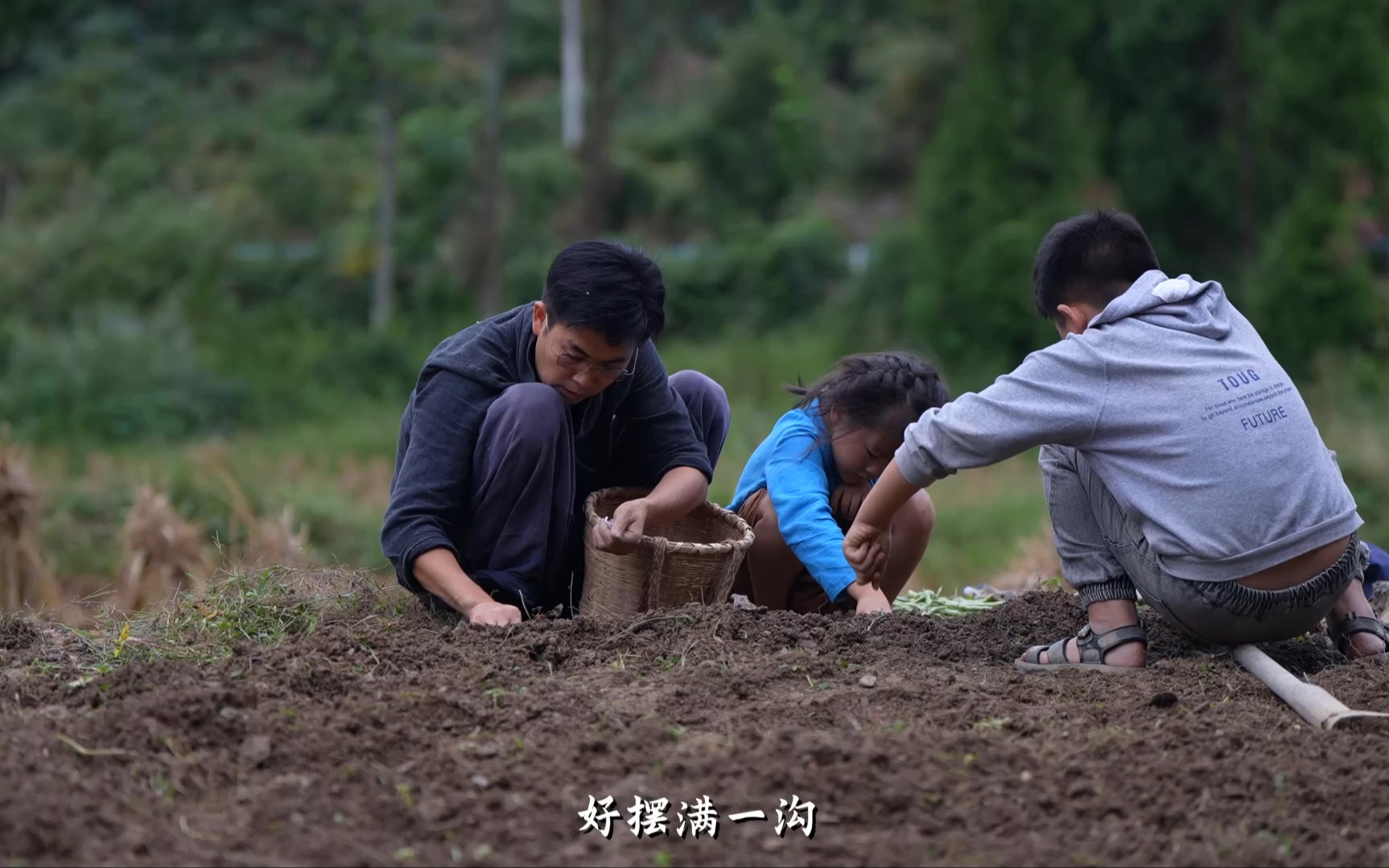 小贝小帅要得先学会让自己生存的本领,这就是我们人生的意义吧!哔哩哔哩bilibili