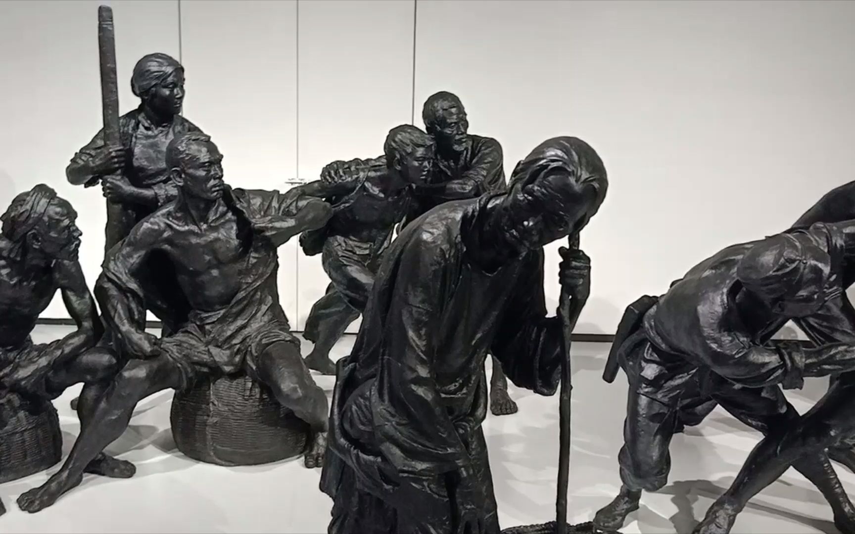 《收租院》川美艺术馆展出 记录