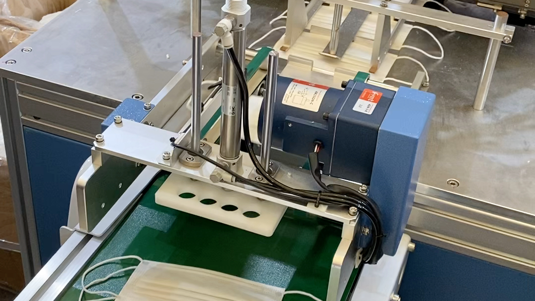 全自动高速口罩耳带点焊机