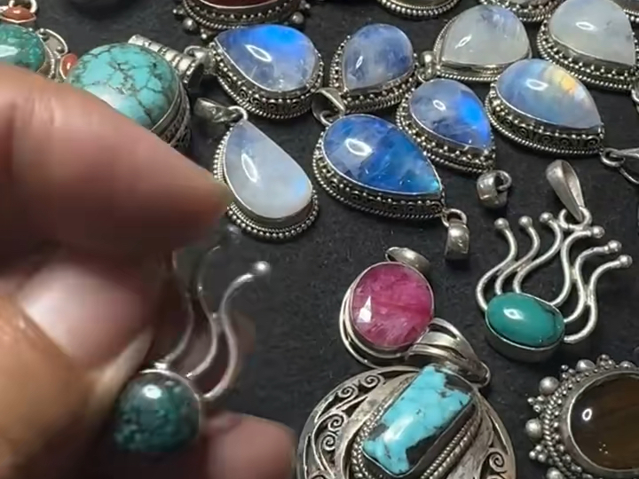 尼泊尔手工银饰吊坠94