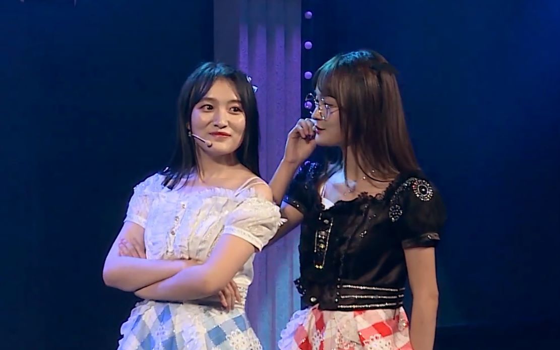 【水灰日常】【杨冰怡vs冯晓菲】究竟谁不是个东西?