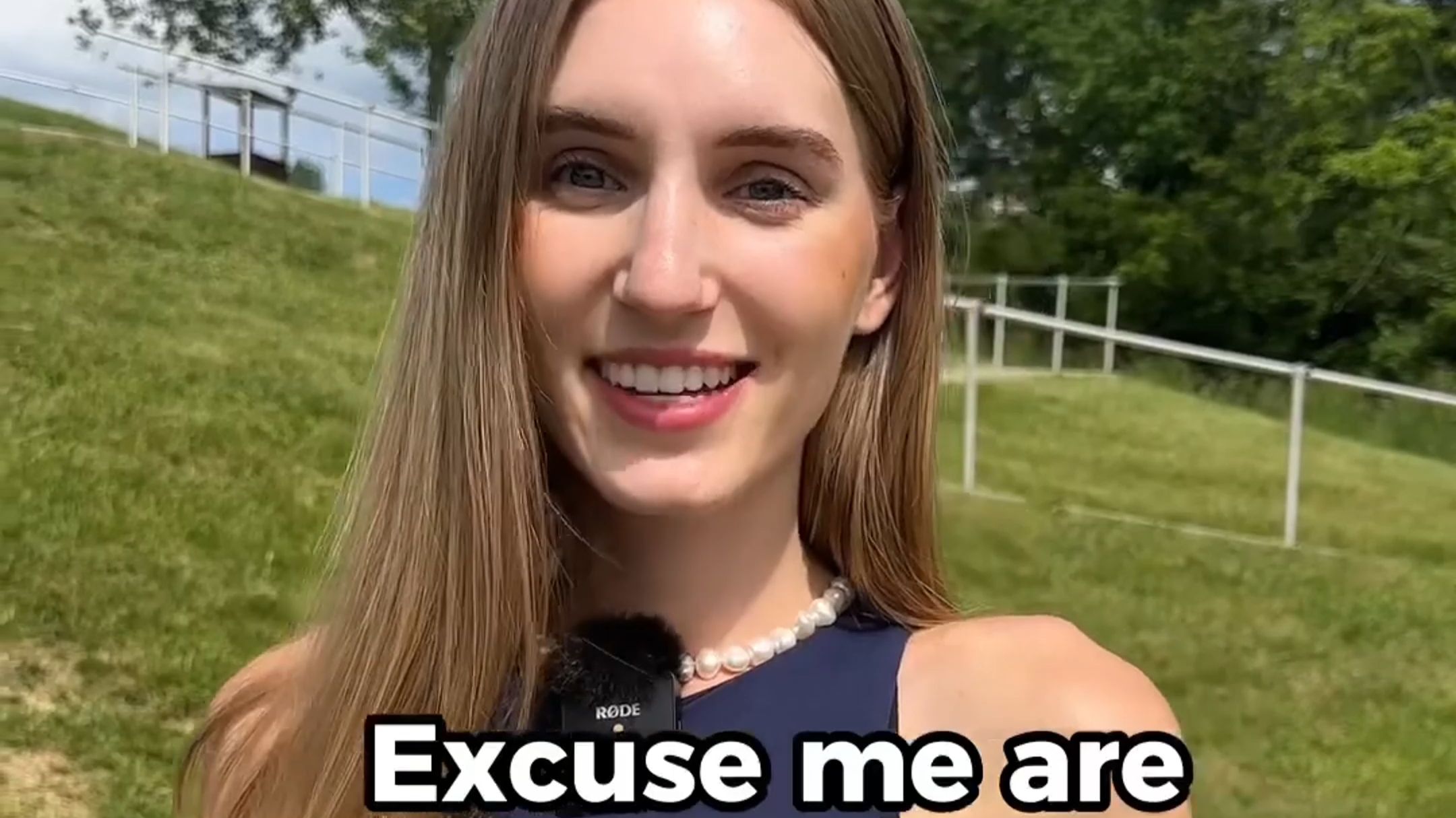 外教英语口语一对一:using和wearing,以及时间的地道英语表达