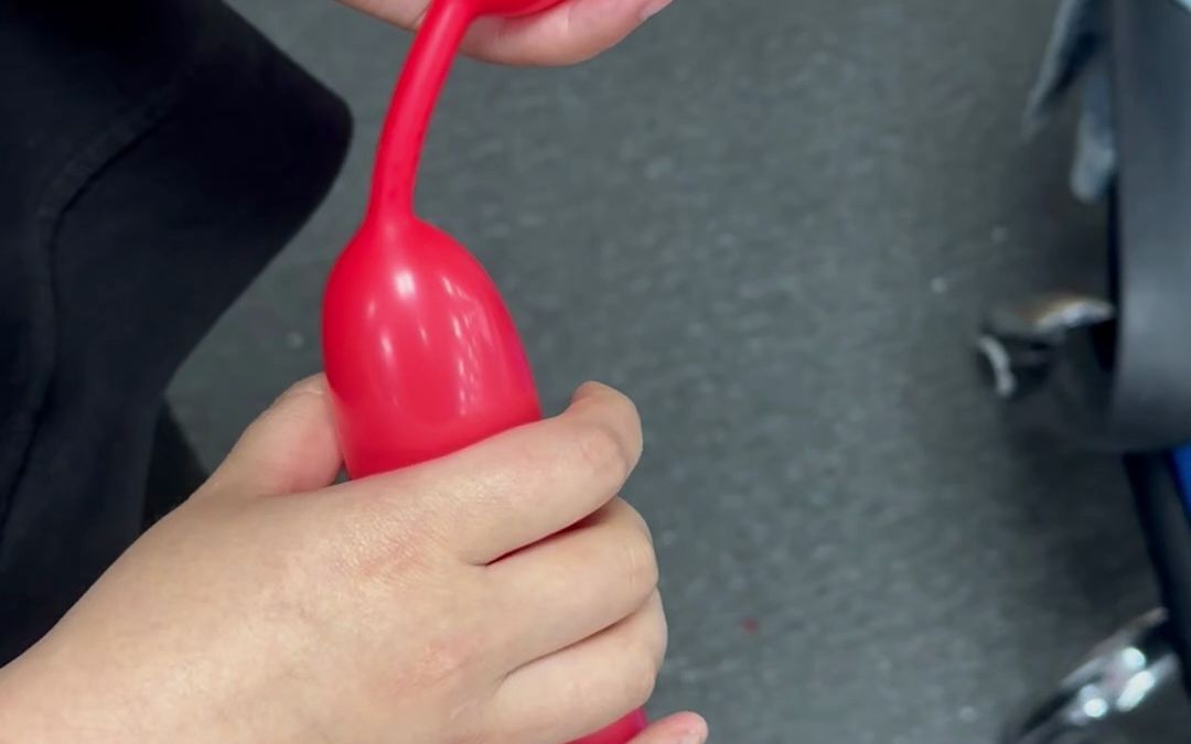 长条气球打气视频