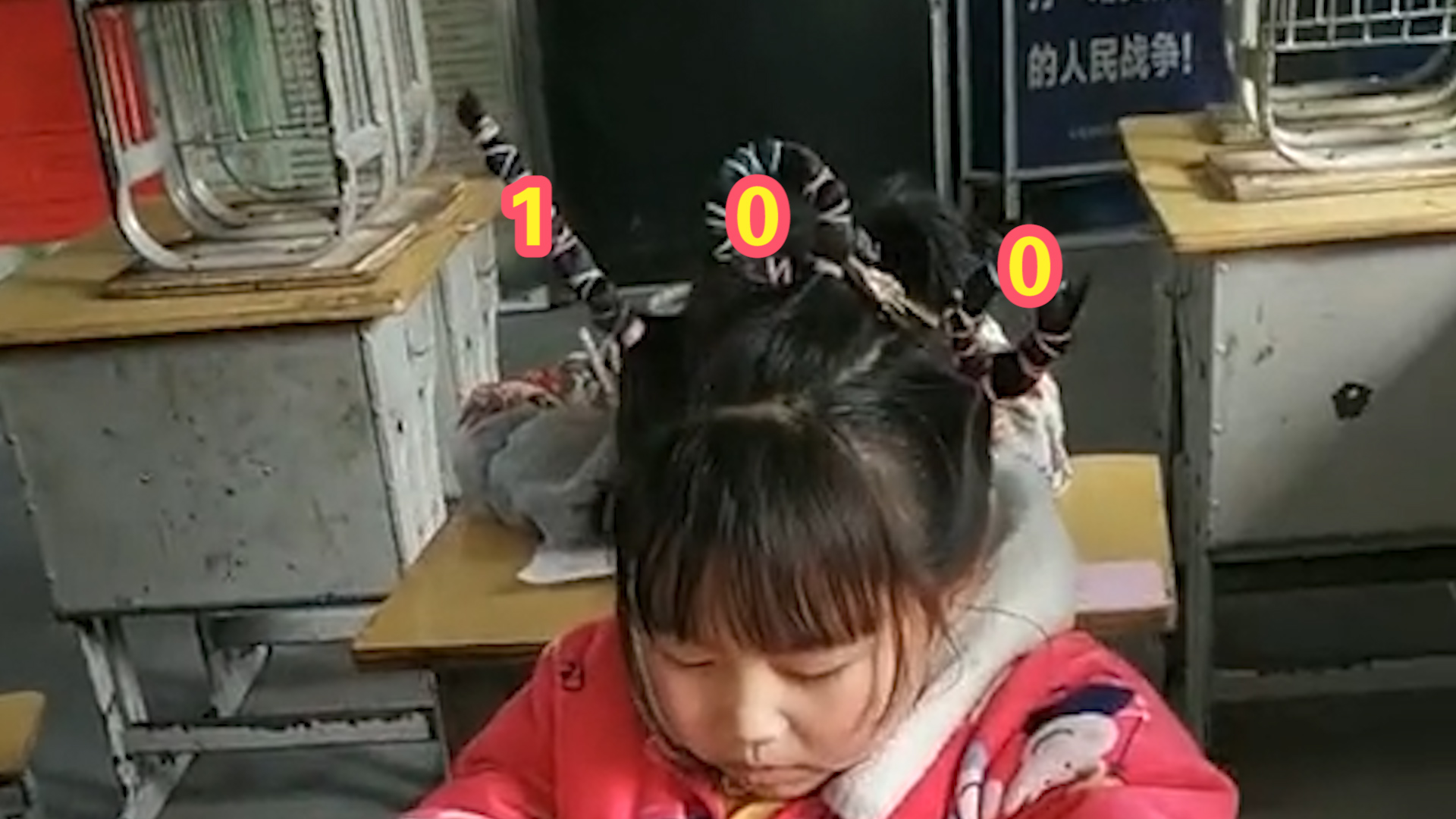 硬核妈妈鼓励女孩考试扎出100造型辫子网友满分150咋办