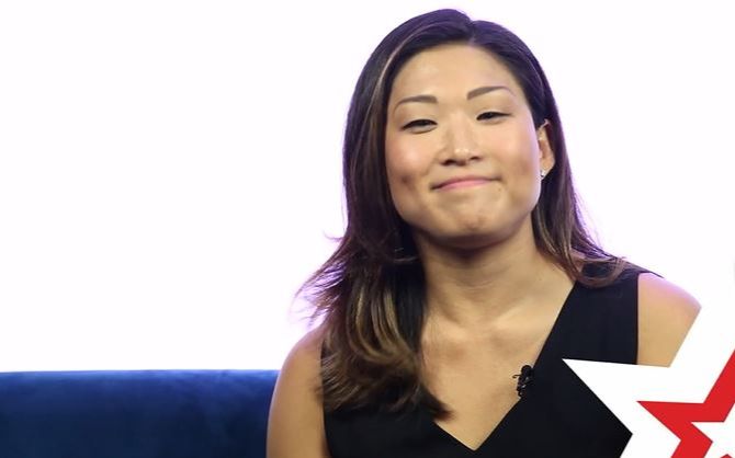 WAITRESS女星Jenna Ushkowitz接受Broadway.com采访哔哩哔哩bilibili