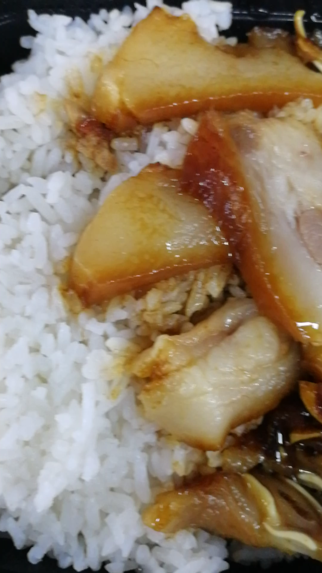 活动  卤猪头肉和烧鸭,猪头肉看着肥,其实很软烂也不肥腻,外卖!