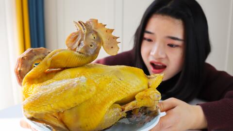 4斤鸡55元 川妹子做盐焗鸡 皮脆肉嫩一口咬下满嘴是油 哔哩哔哩