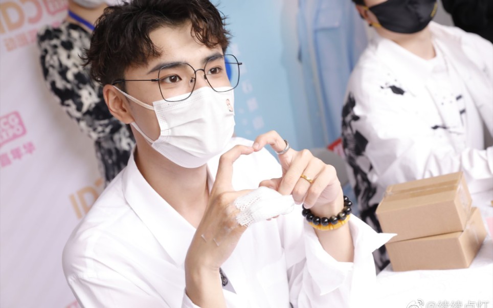 7续续点灯直播演唱的《雪落下的声音》~续续为我们唱的晚安曲