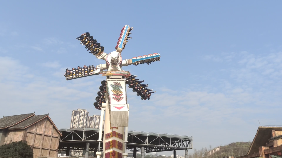 重庆欢乐谷极速飞车