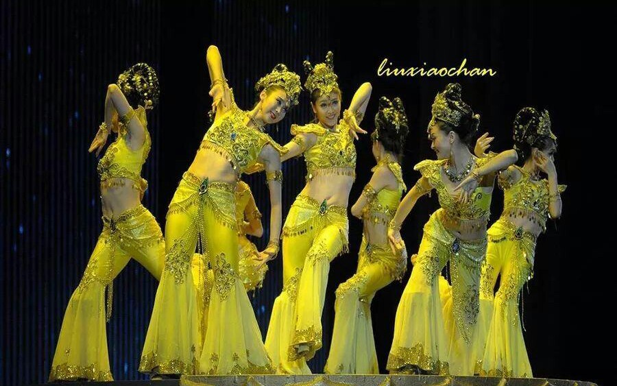 油管网友看春晚飞天中国受印度文化影响挺深的