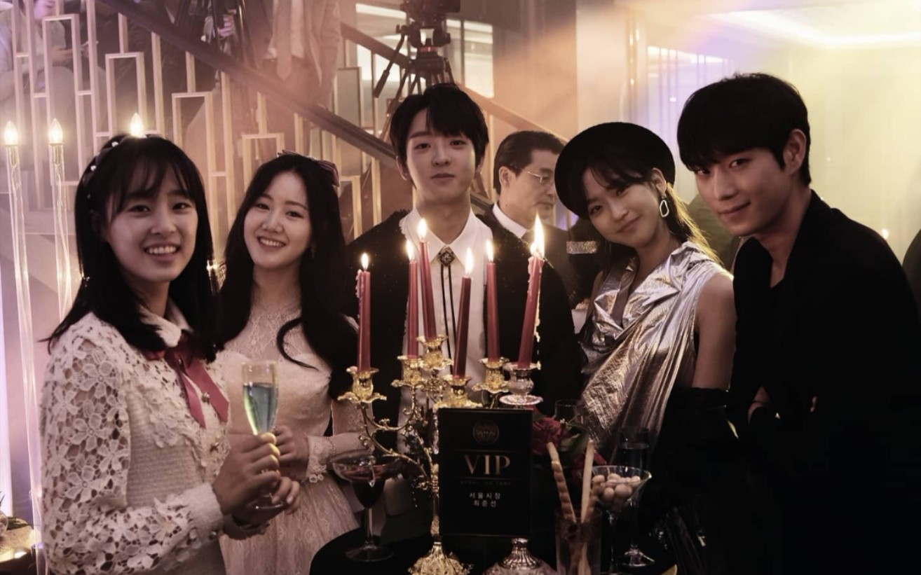 看看顶楼的赫拉二代们现实中的颜值