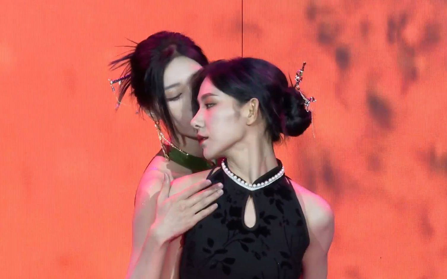 20230812 唐莉佳,洪静雯《hate 2 love(曼陀罗)》