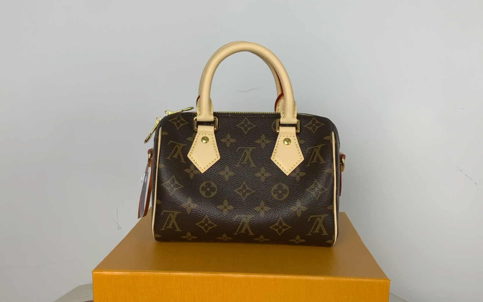 路易威登老花枕头包25cm开箱 lv 枕头包25實拍