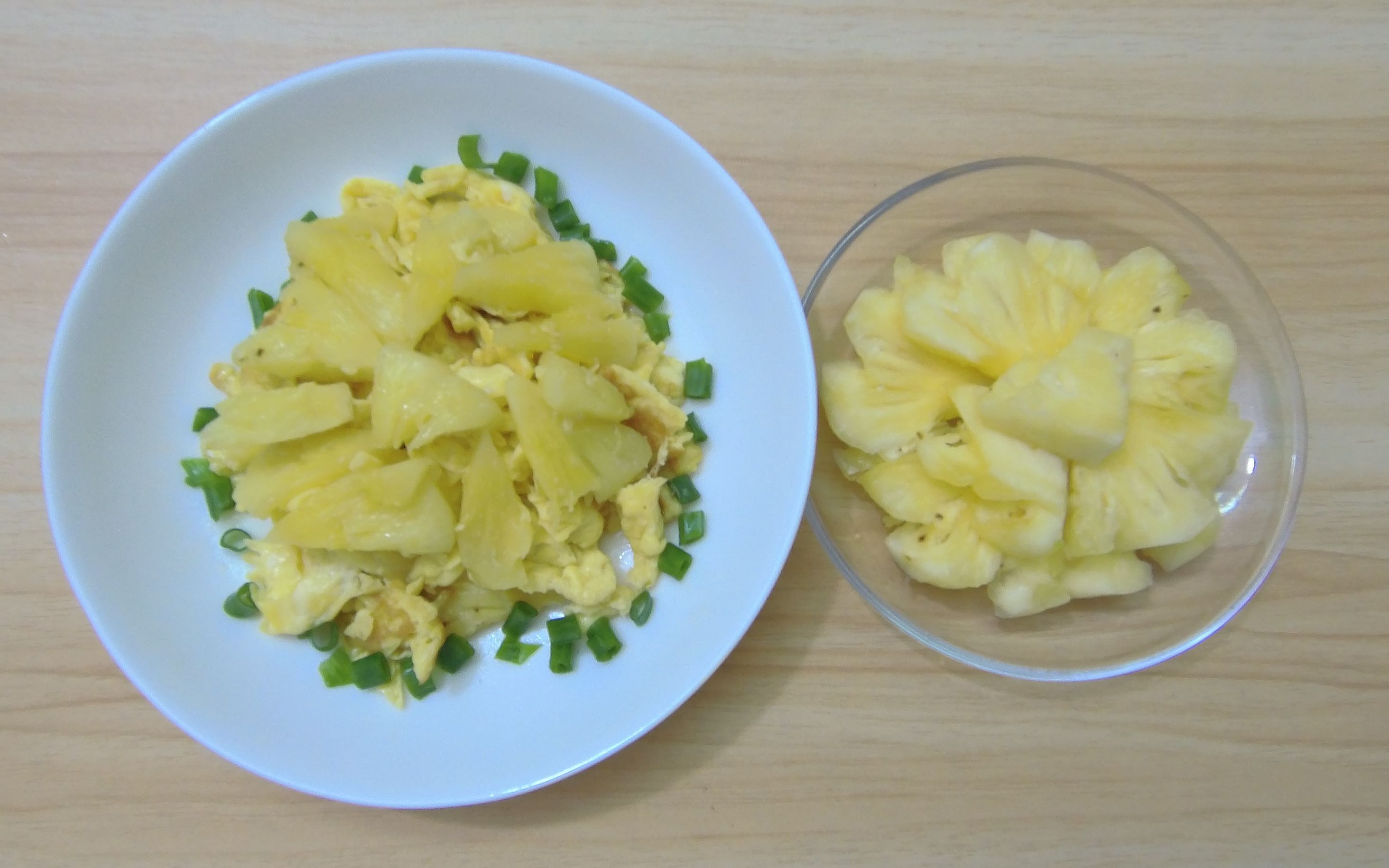 菠萝炒鸡蛋黄澄澄金灿灿的菠萝炒鸡蛋做法简单味道却很独特