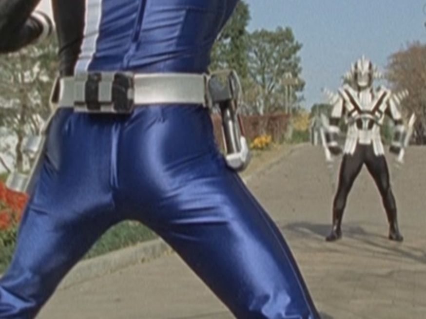 高帅 蓝战士能量液被榨干了 弱点被怪兽看破受不了他的必杀技惨叫痛苦