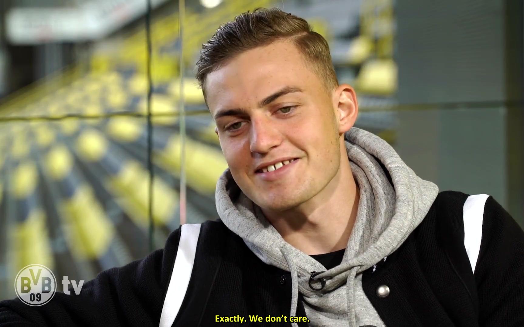 【多特蒙德】【bvb】【英字】matchday magazine 比赛日特辑-拉尔森