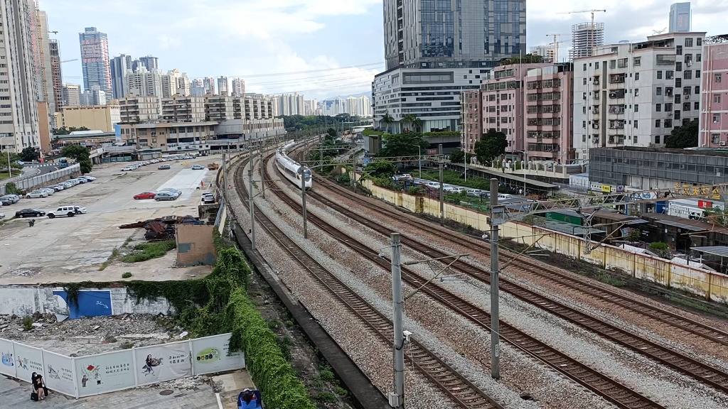 深圳草埔天桥拍车