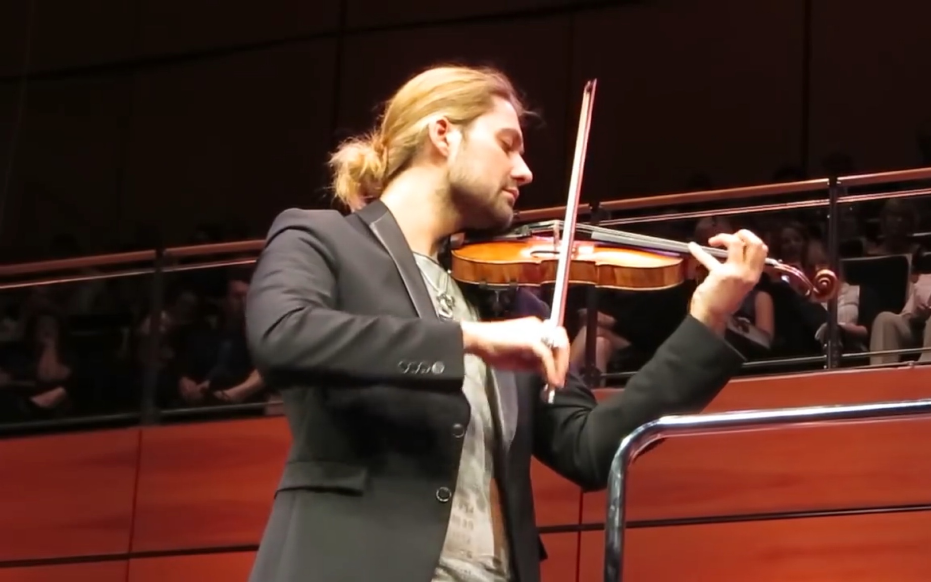 [图]大卫·葛瑞特 & 小提琴·帕格尼尼-随想曲No.24 现场版 DAVID GARRETT & Violin：Capriccio No.24-Paganini