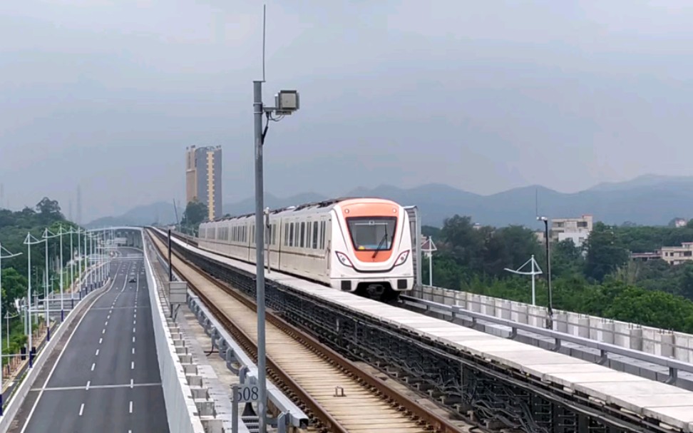 站)本务广州地铁集团有限公司14号线列车b7型14x027-028神岗站出站