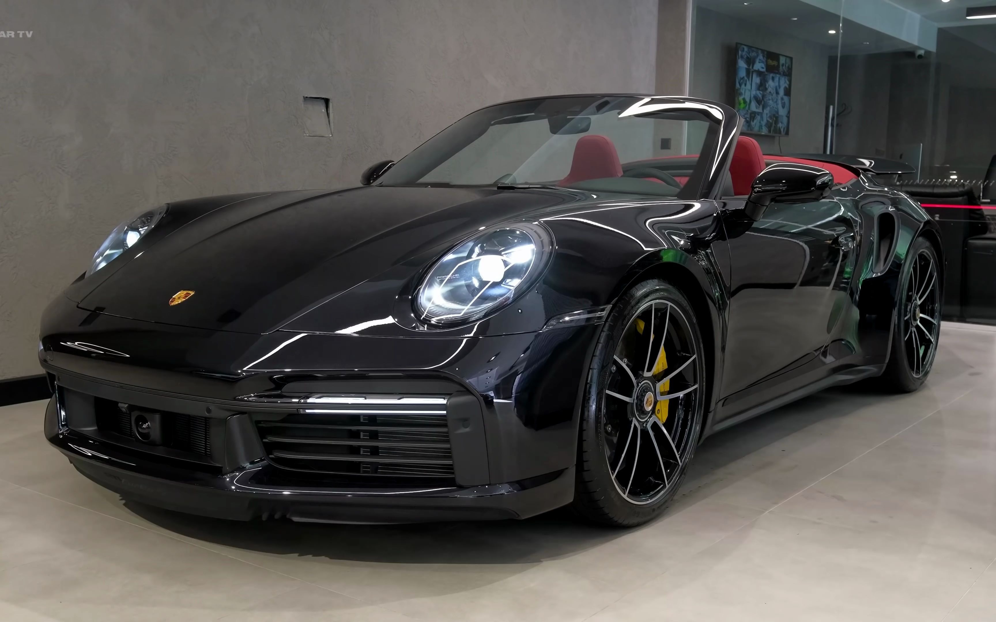 2021 porsche 911 turbo s cabrio - exterior and interior details