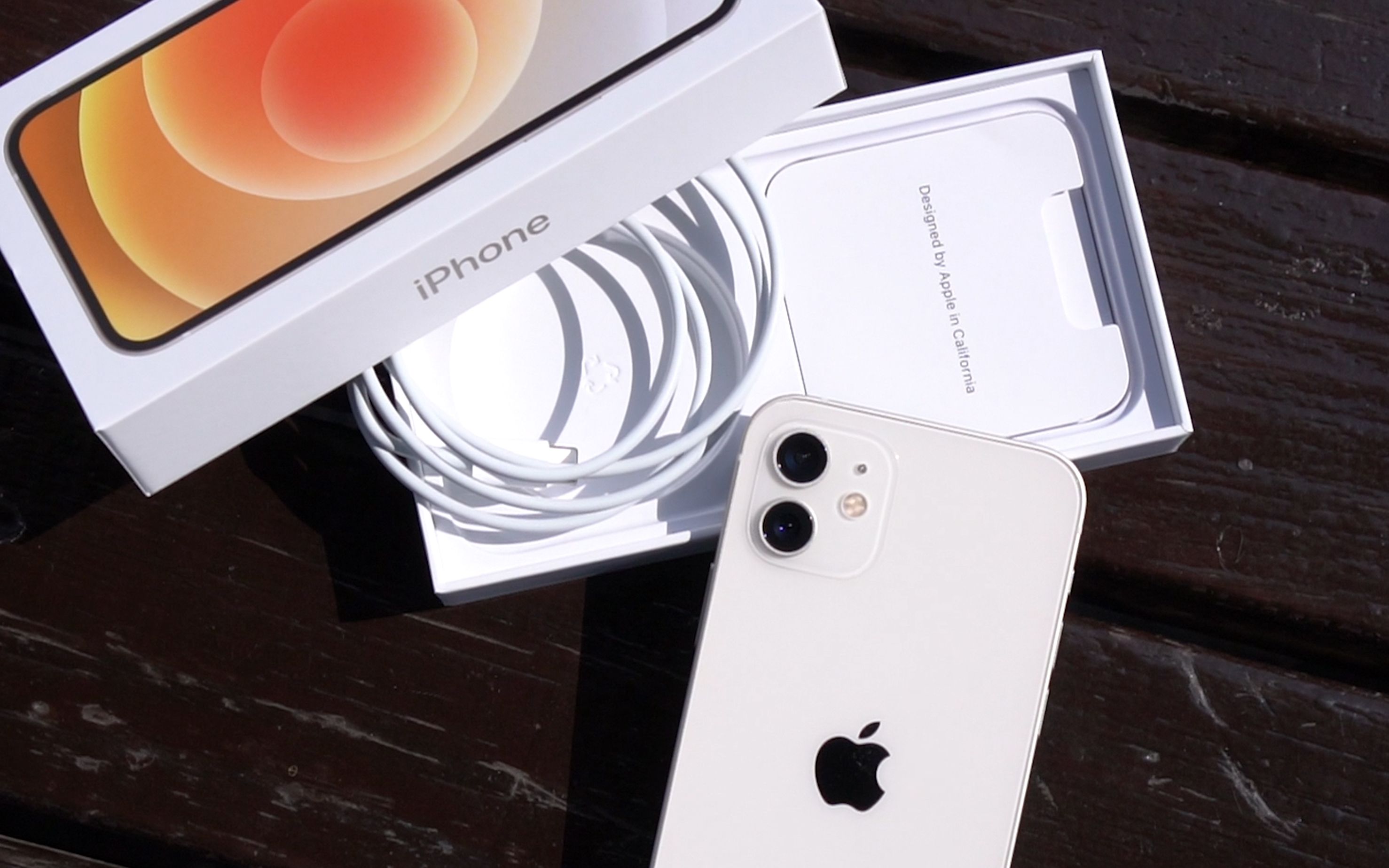 【4k】iphone12开箱 :白色128g版本,售价6799元._哔哩哔哩_bilibili