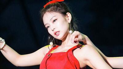 【blackpink】红衣火辣辣的jennie再现高马尾直拍全合集(我爱夏天靓妹