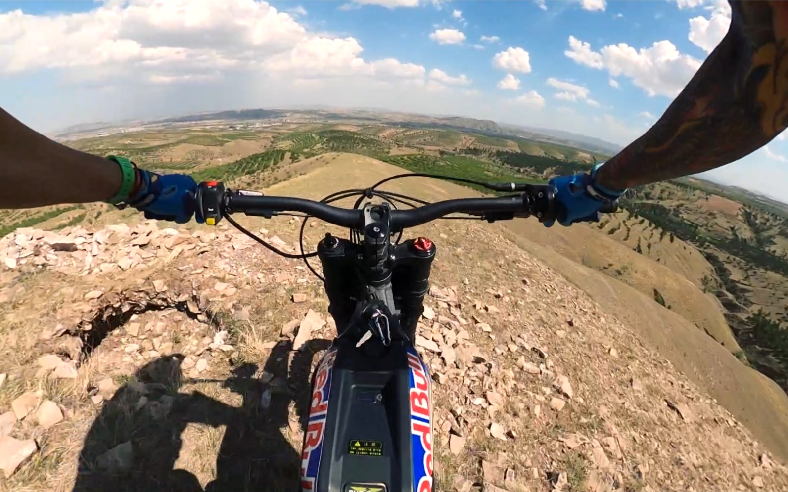 虬龙轻蜂,山地越野,速降dhdownhill骑行记录.