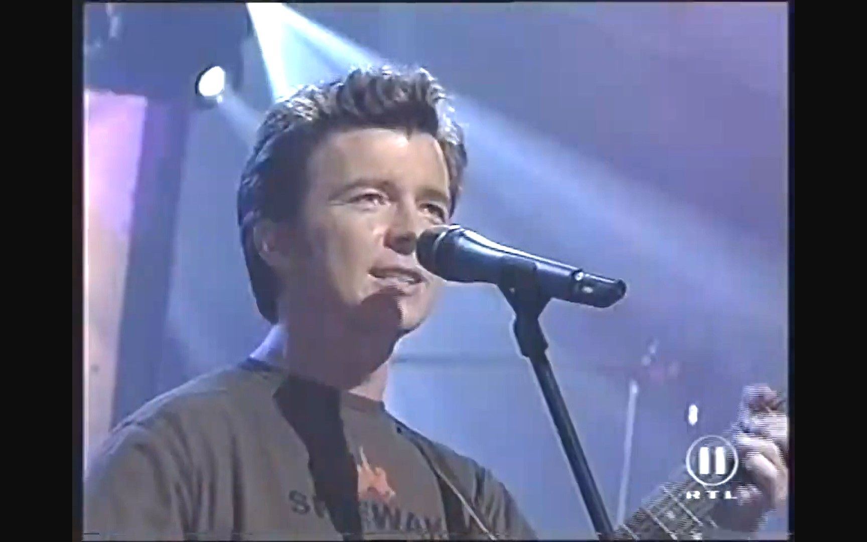 【回归乐坛的单曲】rick astley - sleeping 2001